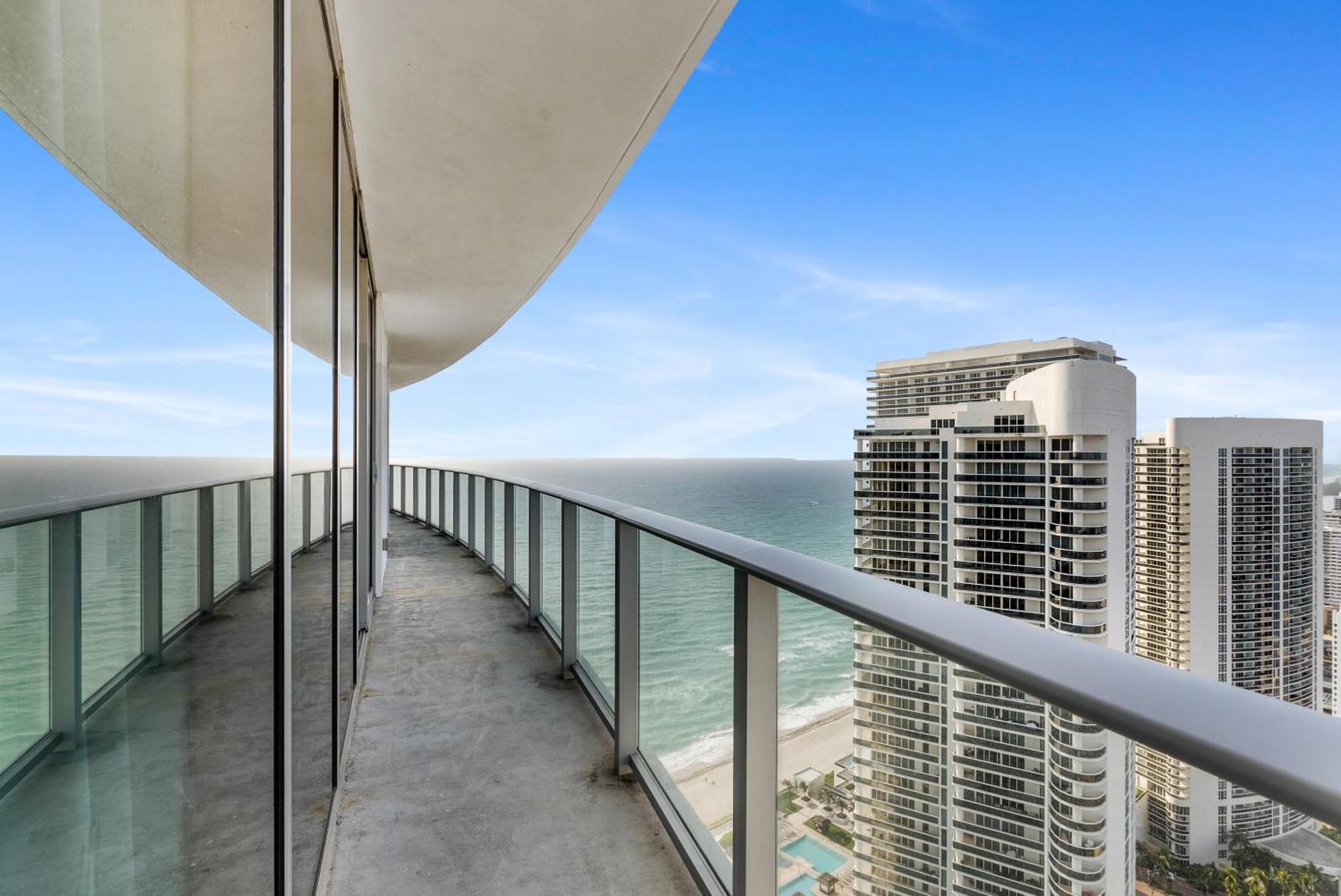 High Floor Corner 2 Bdr At Lyfe Resort Hollywood Luaran gambar