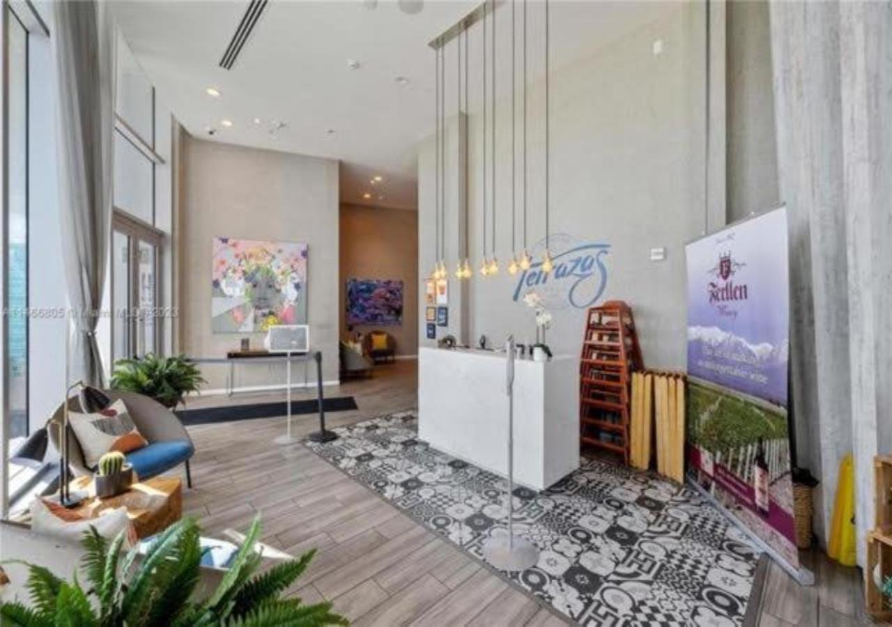 High Floor Corner 2 Bdr At Lyfe Resort Hollywood Luaran gambar