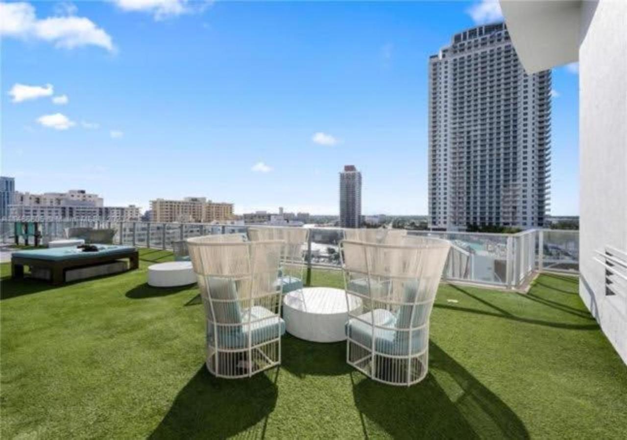 High Floor Corner 2 Bdr At Lyfe Resort Hollywood Luaran gambar